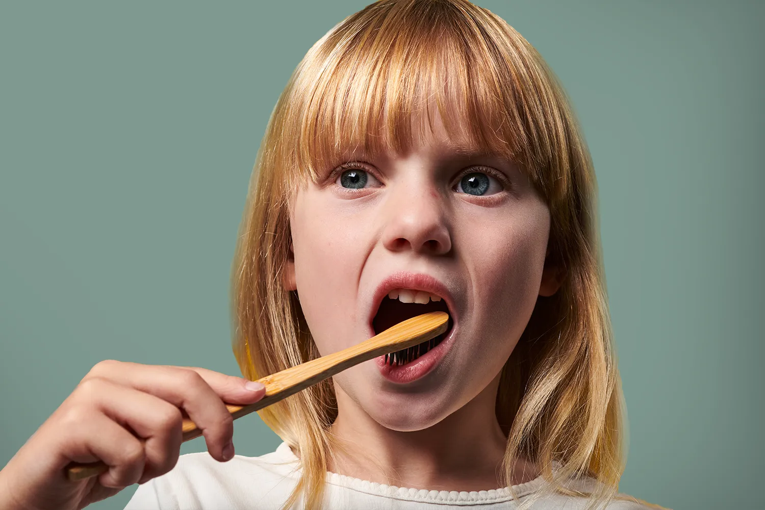 DENTTABS Kids Set tandpastatabletter jordbær + børste