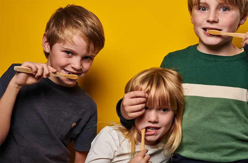 DENTTABS Kids Set tandpastatabletter jordbær + børste